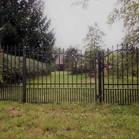 Dom Na Warmii -siedlisko Jablonka 別荘 Pieniężno